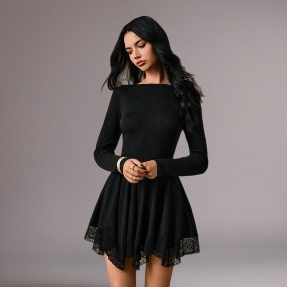 Long sleeve lace hem knit dress - Picture 1 of 4
